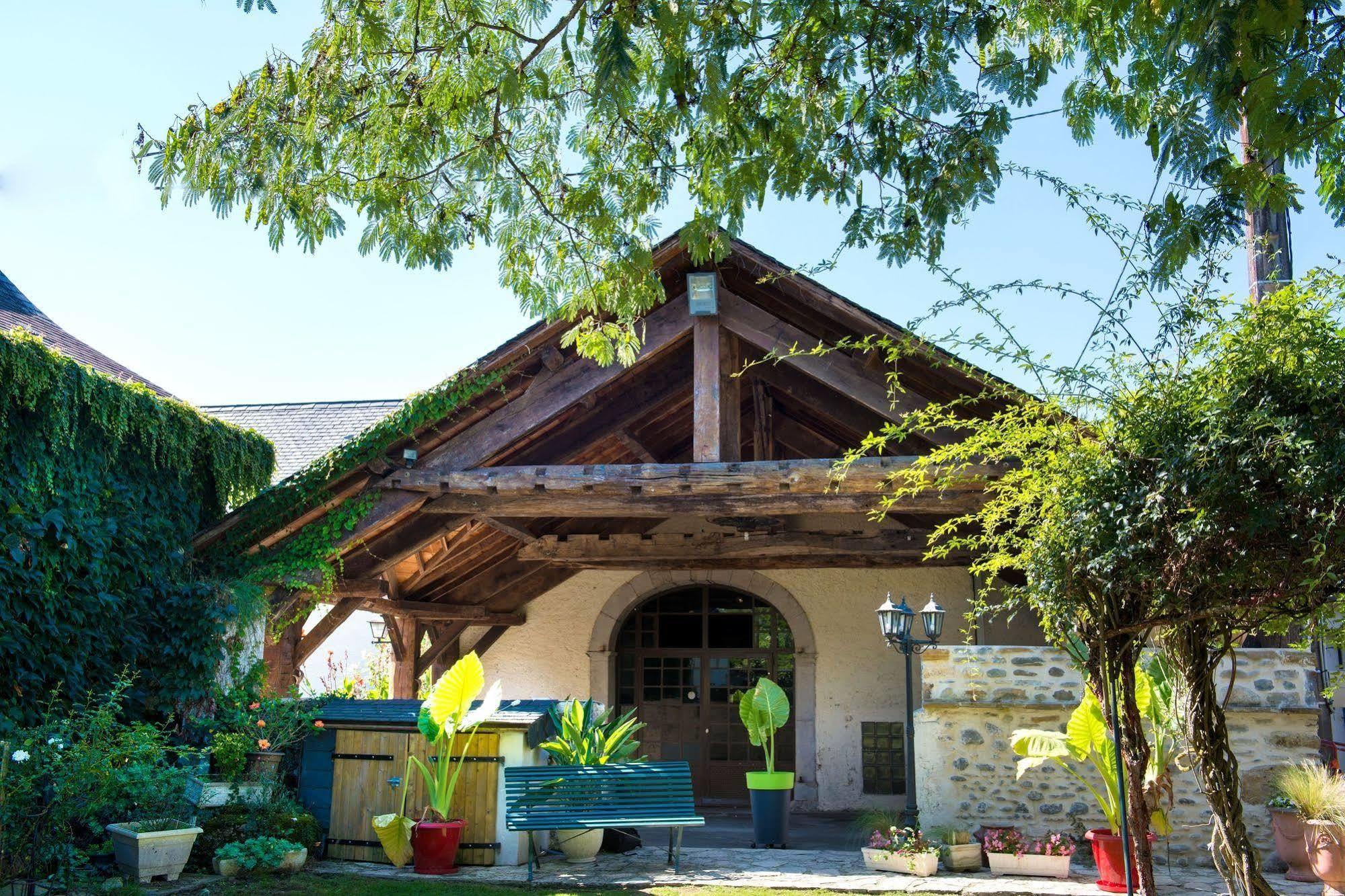 Hotel Logis Chez Germaine Geüs-d'Oloron Exterior foto